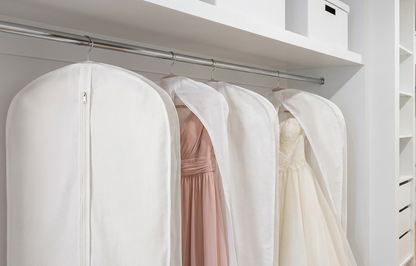 62" x 24" x 4" Premium garment bags: Protect your clothes in style.